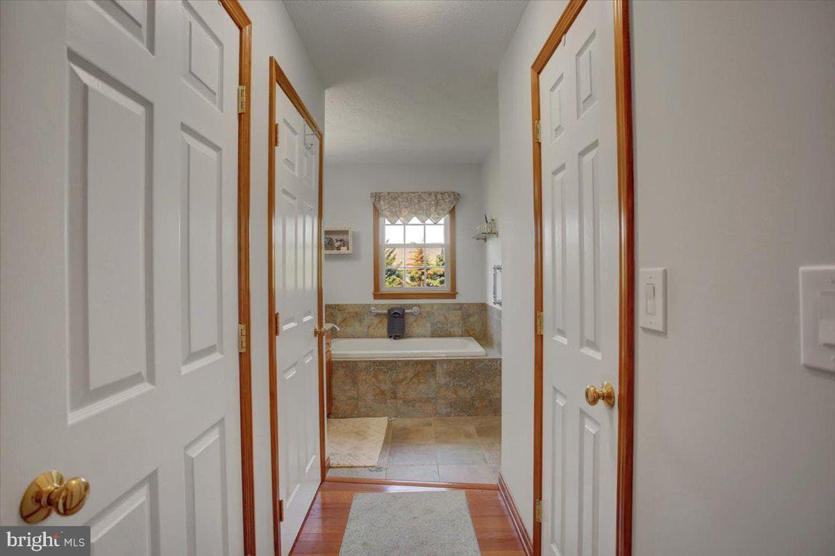 173 Stony Point Avenue photo 19