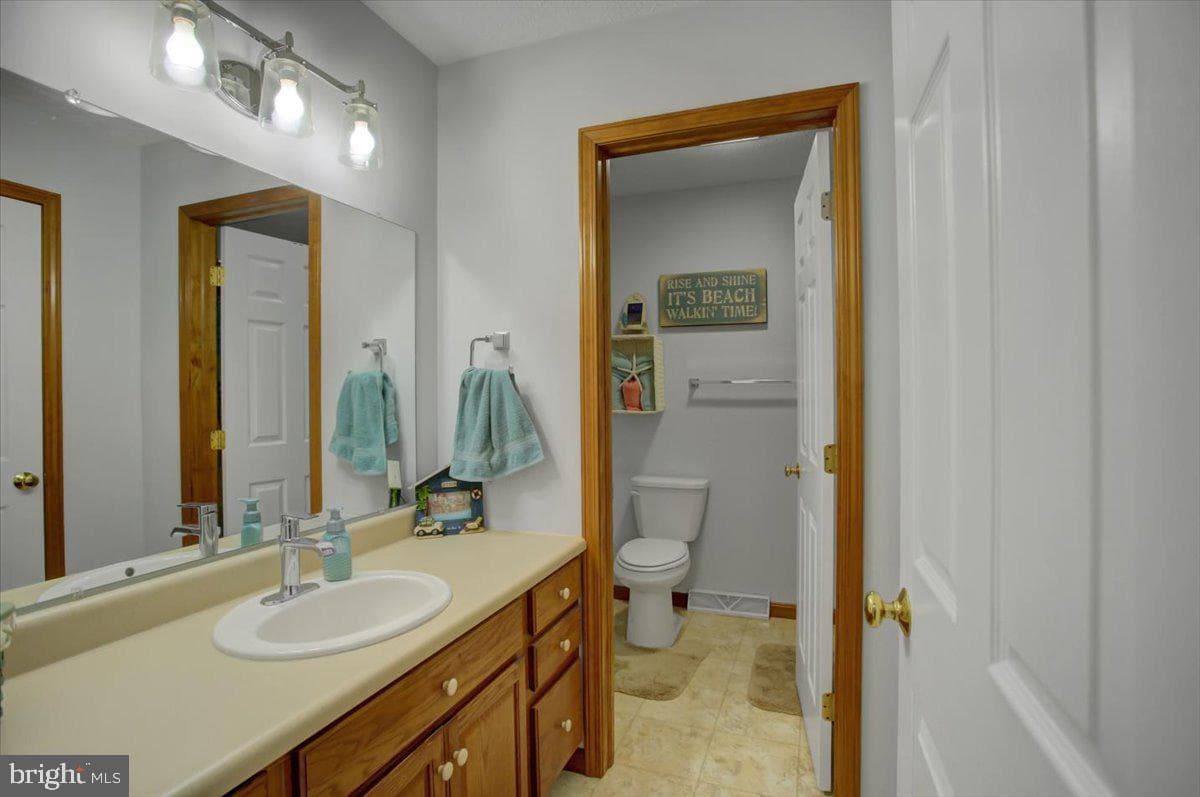 173 Stony Point Avenue photo 34