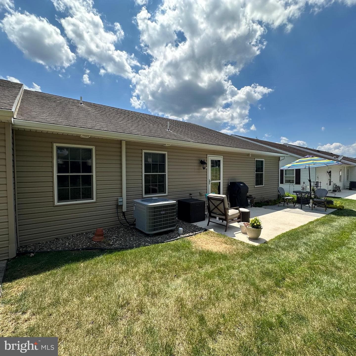 121 Central Way photo 5