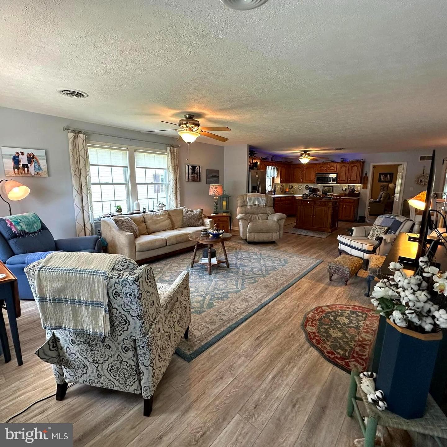 121 Central Way photo 7