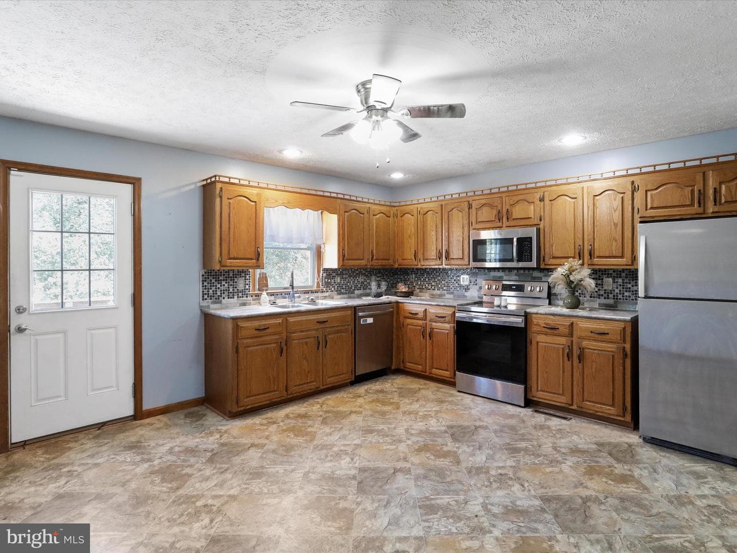 1191 Candice Lane photo 9