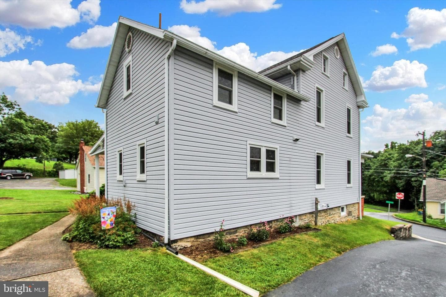 215 Mount Airy Avenue photo 4
