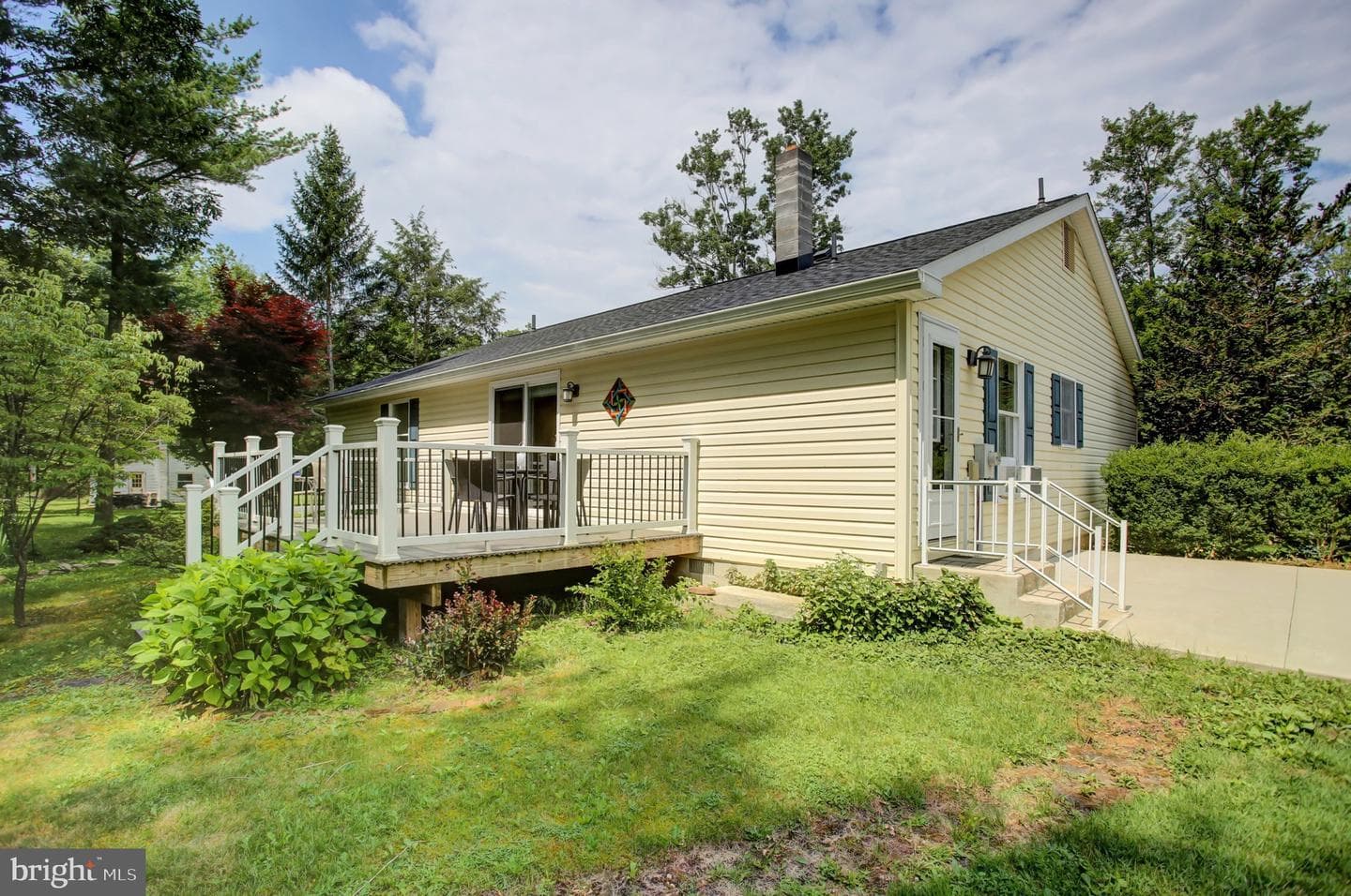 21796 Amberson Road photo 5