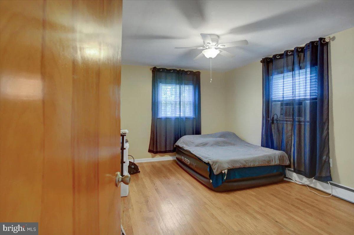 889 Broad Street photo 14