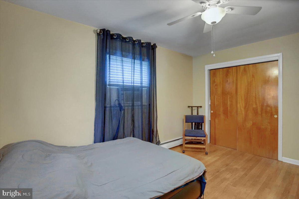 889 Broad Street photo 15