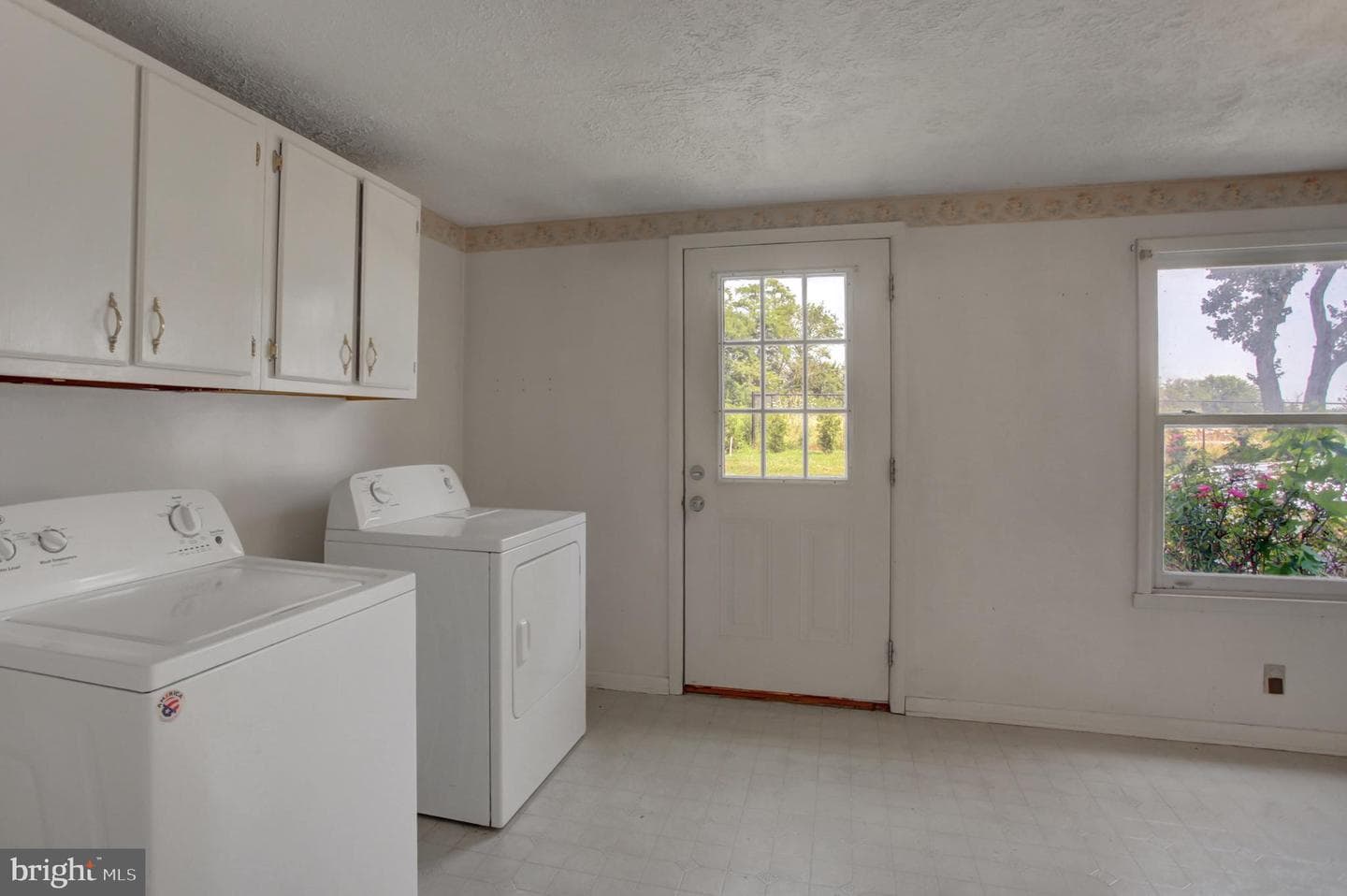 5089 Buchanan Trail W photo 17