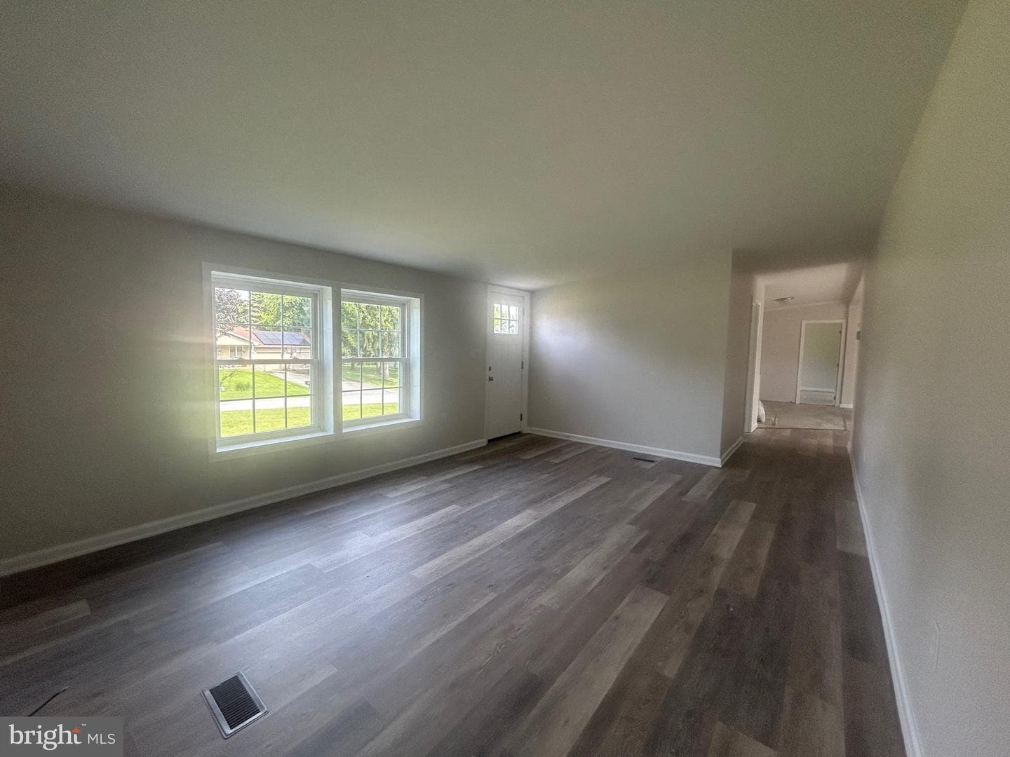 1054 Heather Drive photo 5