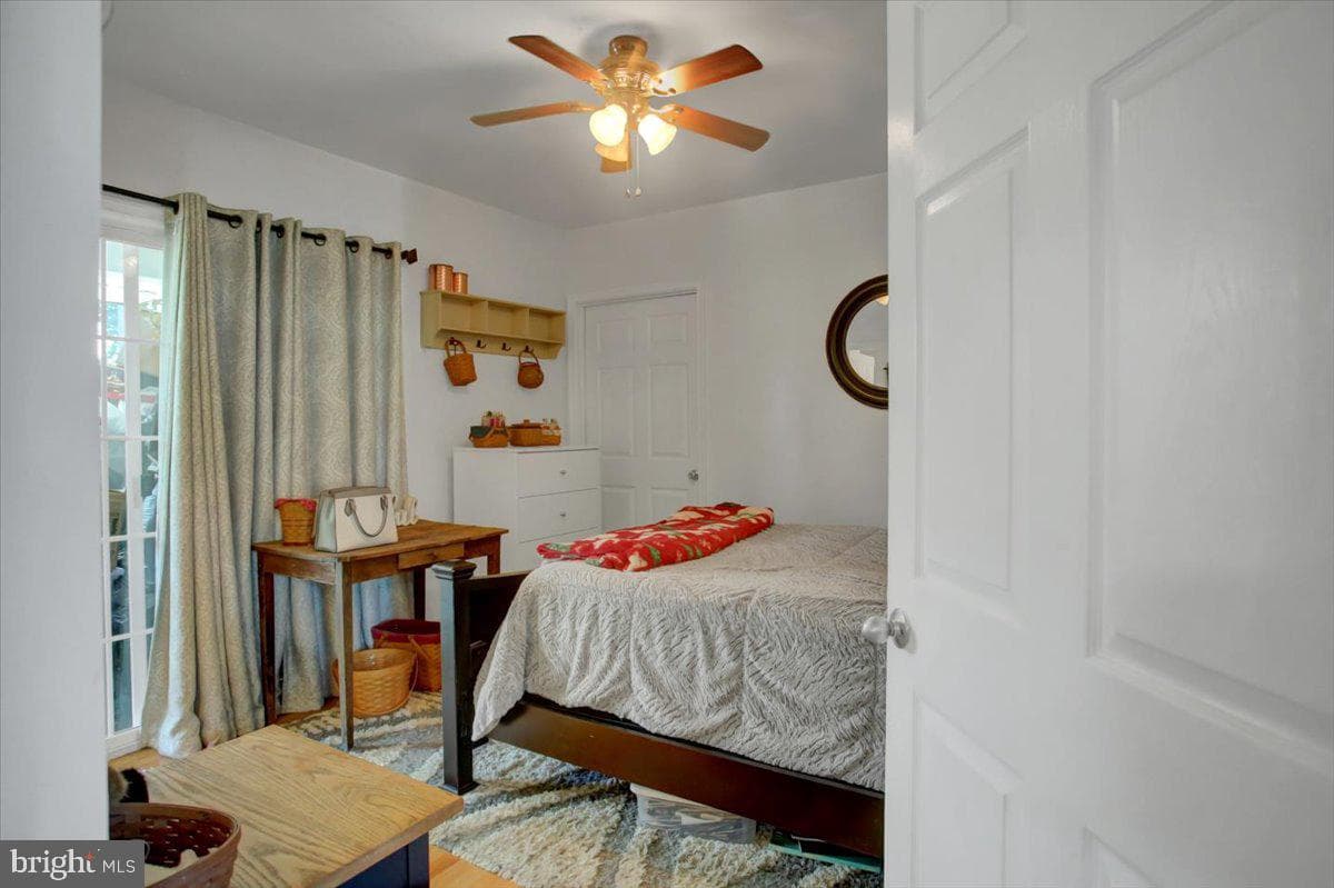 1163 Kings Court photo 24