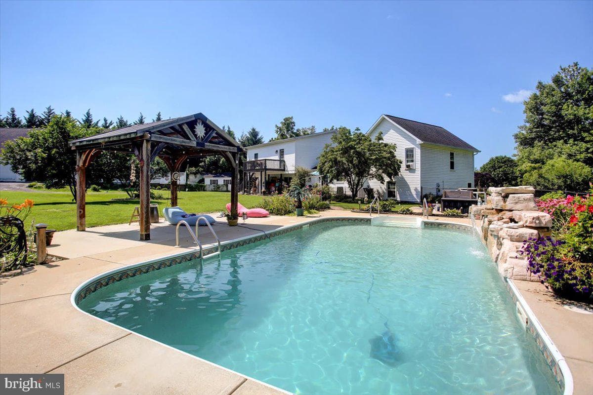 1163 Kings Court photo 35