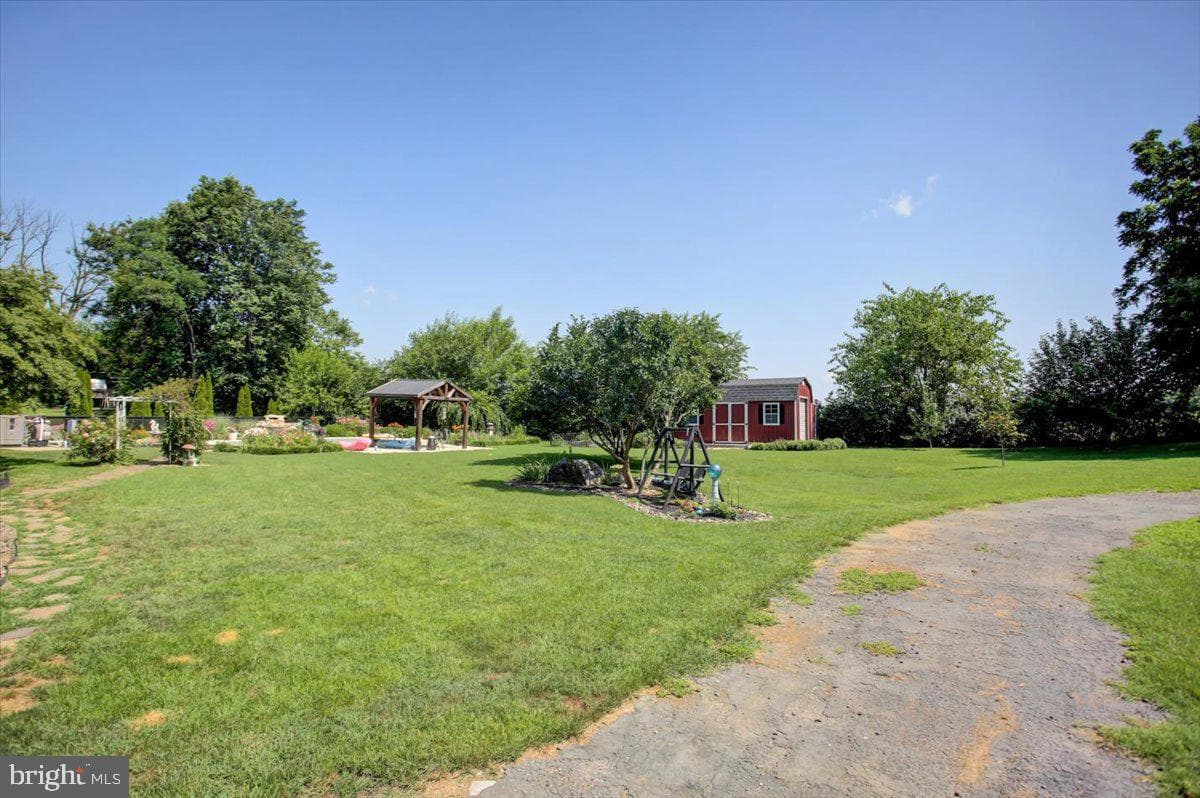 1163 Kings Court photo 36