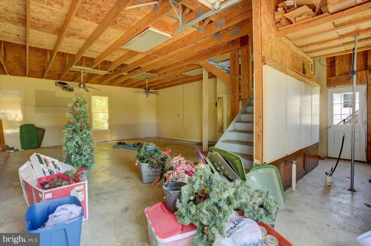 1163 Kings Court photo 39