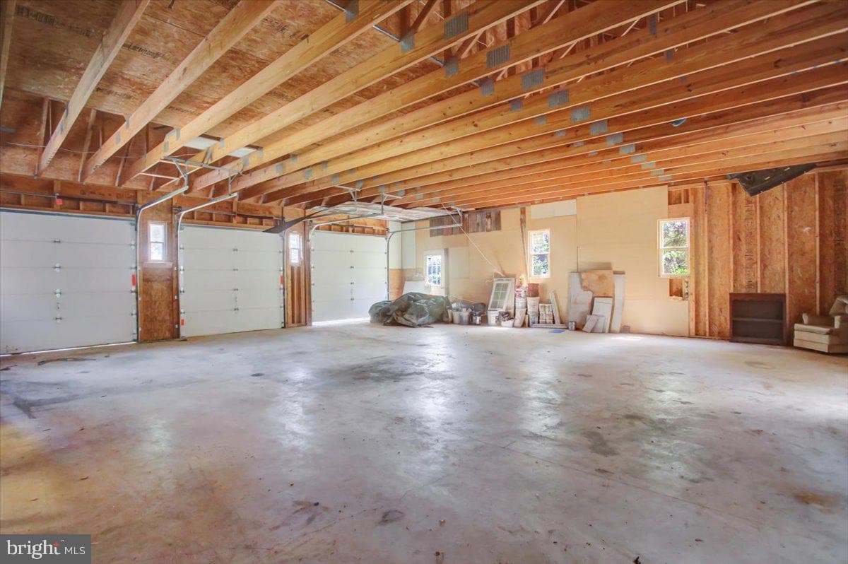 1163 Kings Court photo 41