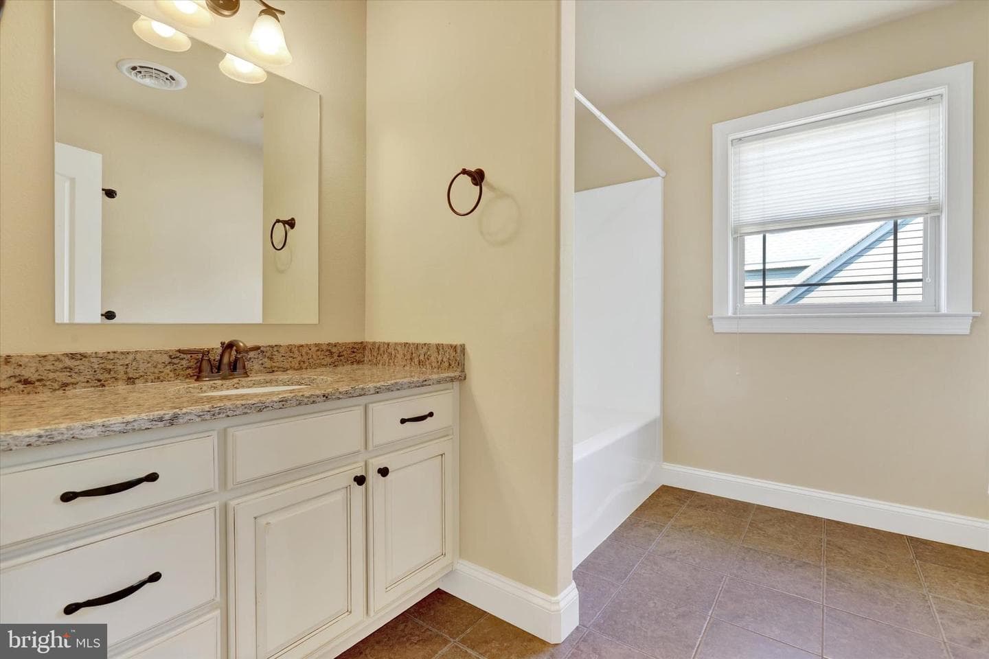 202 Summer Breeze Lane photo 20