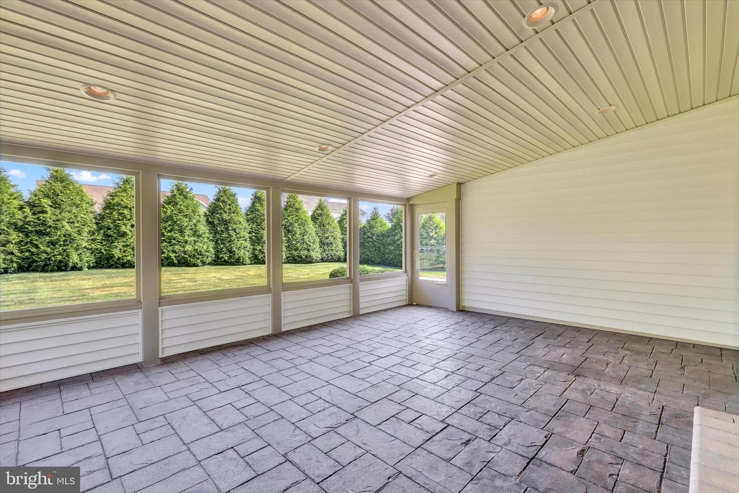 202 Summer Breeze Lane photo 24