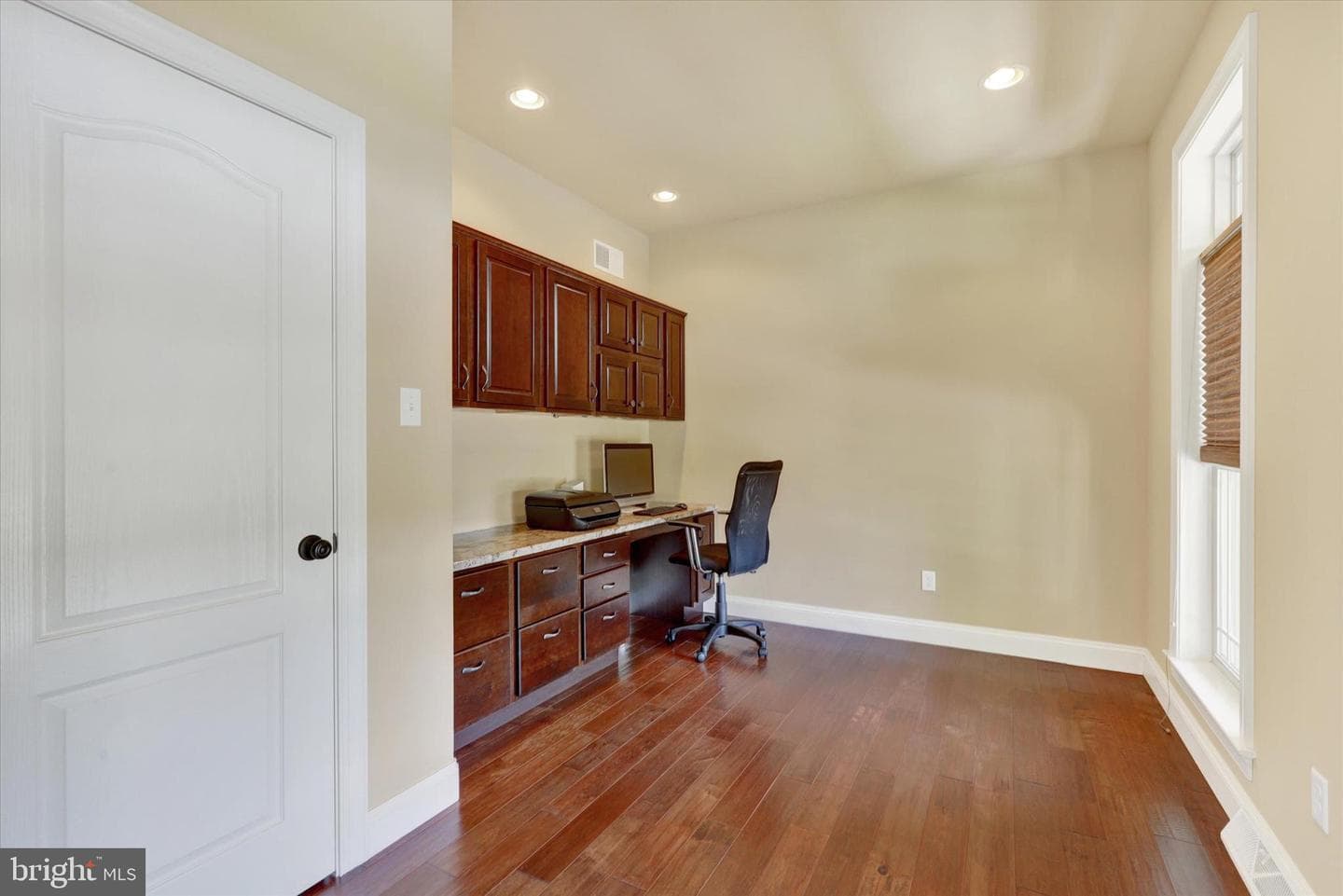 202 Summer Breeze Lane photo 3