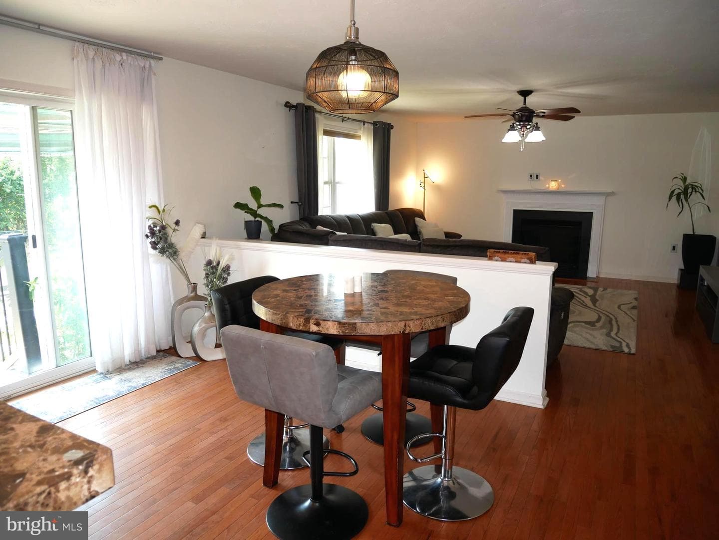 14732 Cedarbrook Drive photo 9