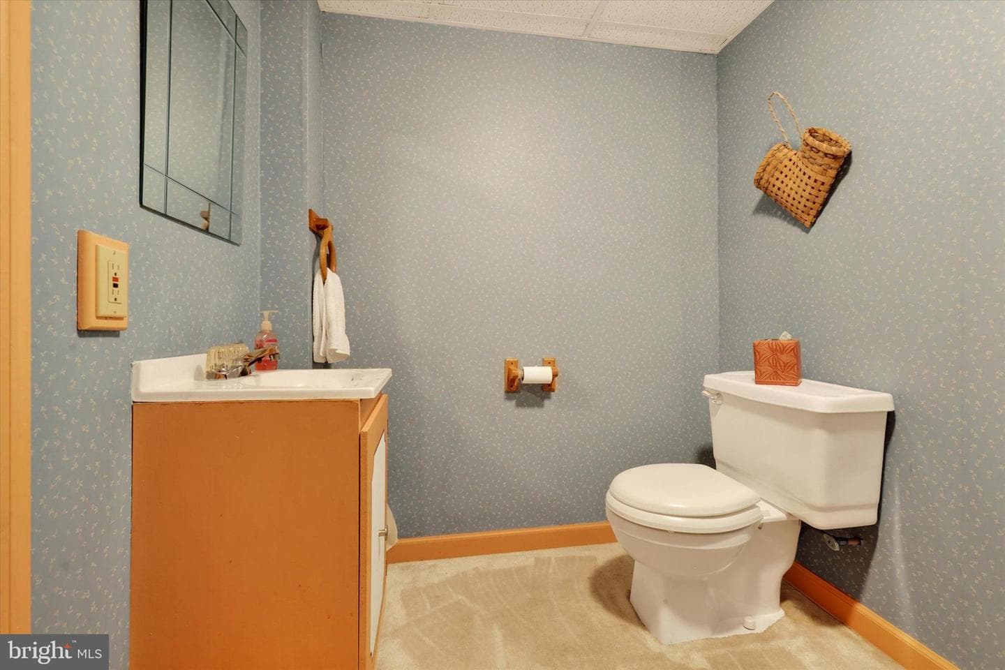 610 Westover Road photo 32