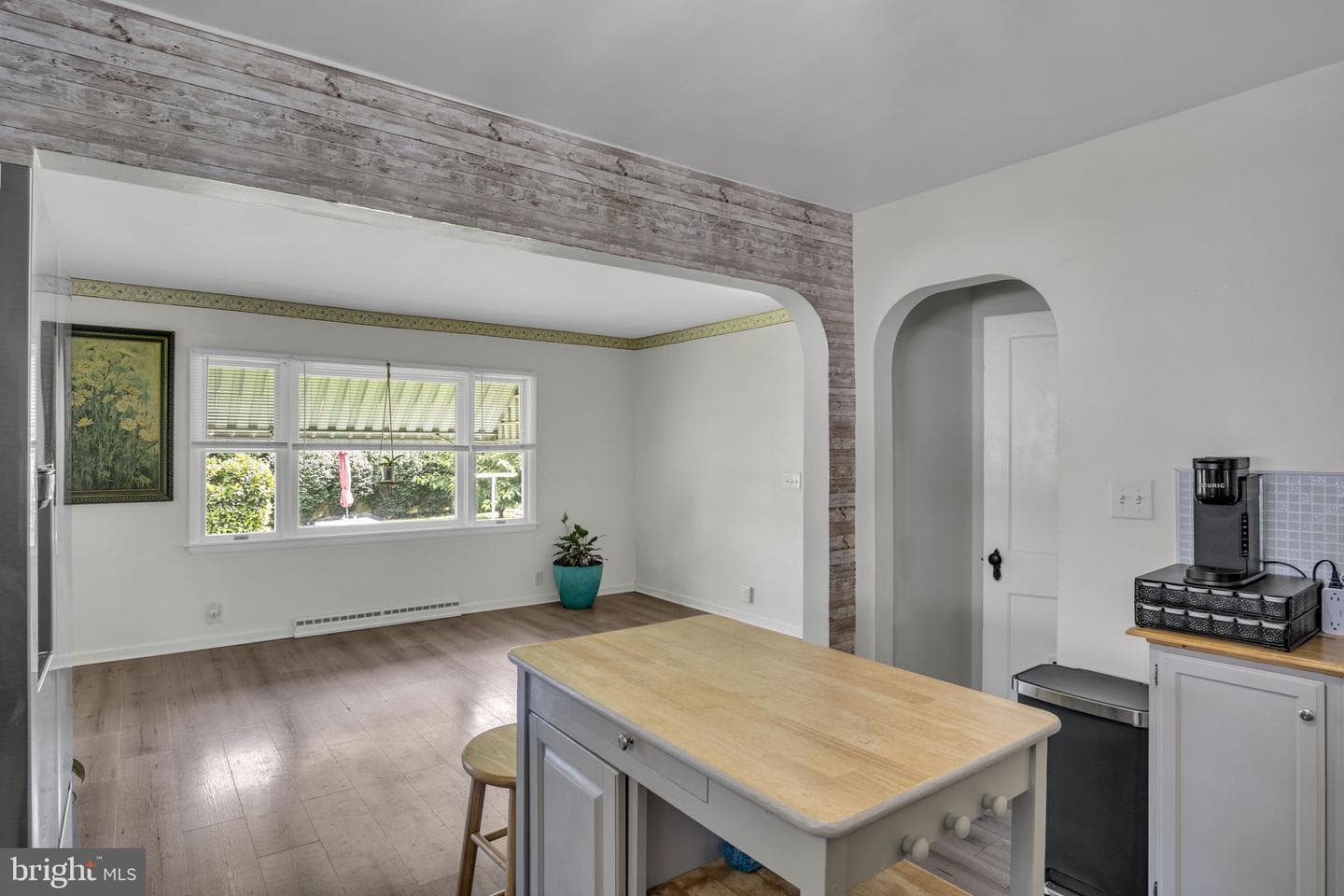 12227 Snyder Avenue photo 10