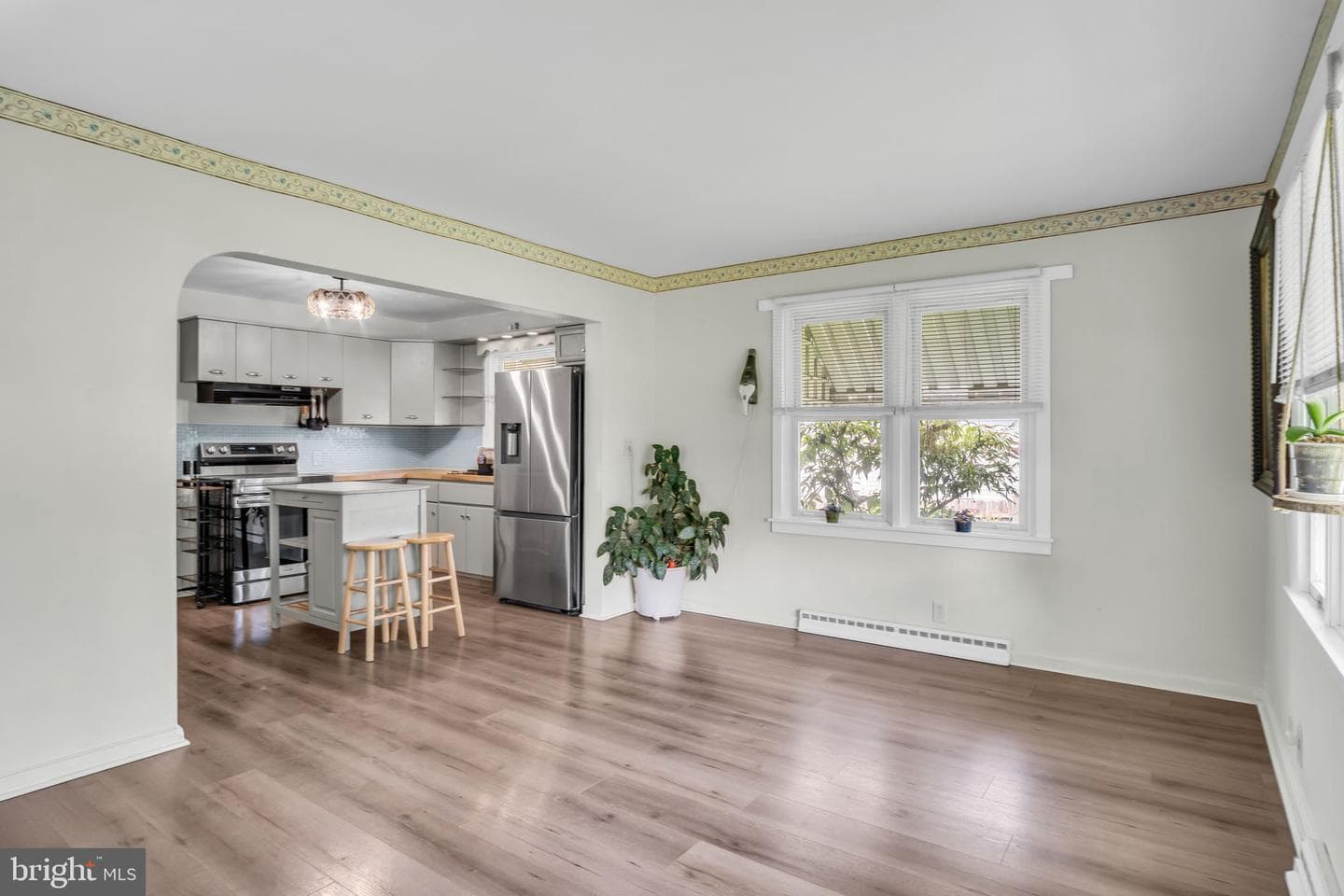 12227 Snyder Avenue photo 11