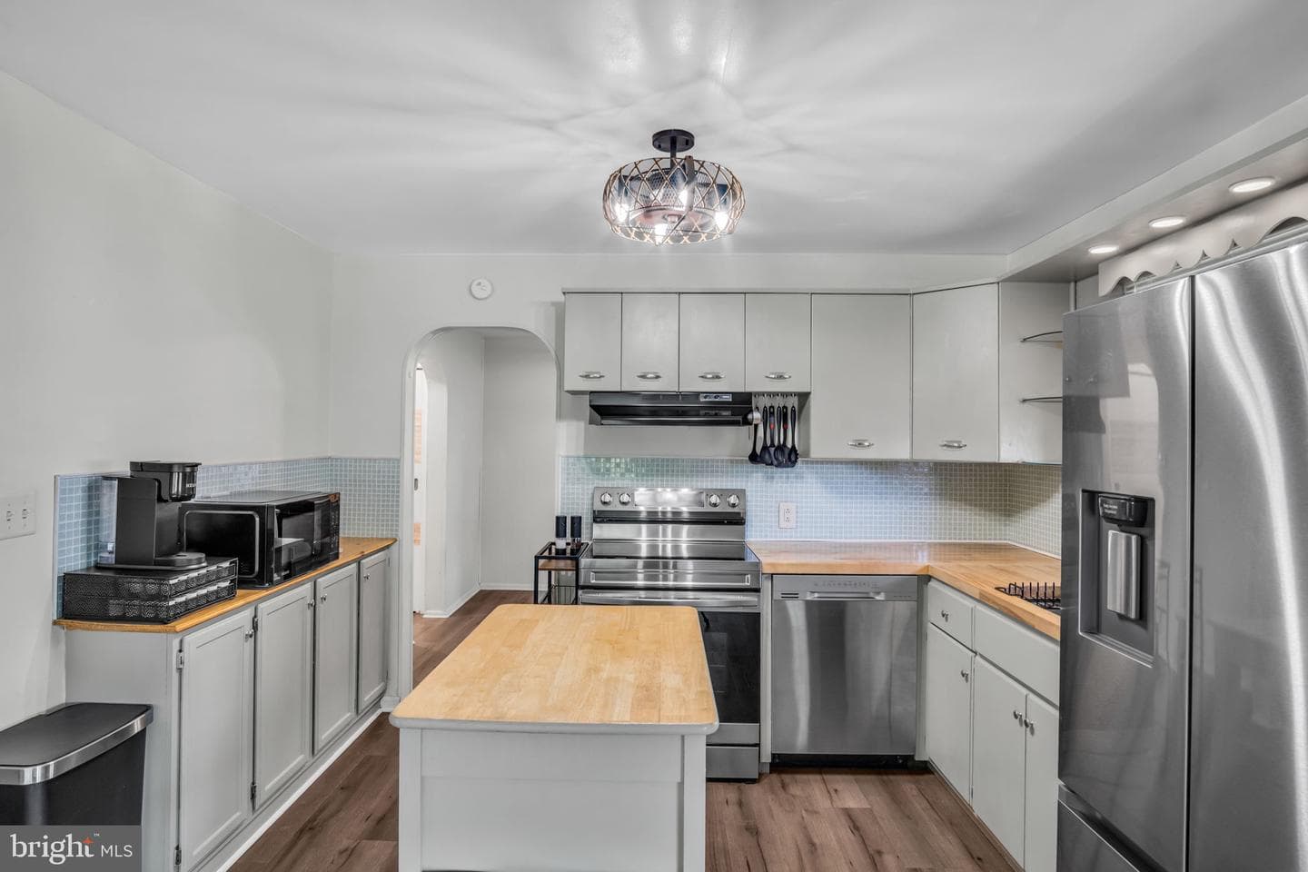 12227 Snyder Avenue photo 14