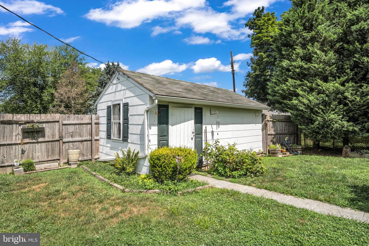 12227 Snyder Avenue photo 34