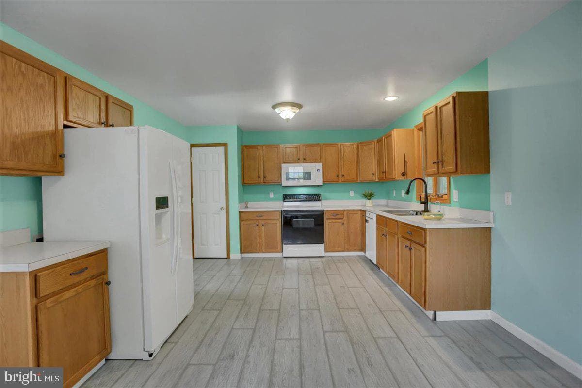 10119 Cardinal Drive photo 7