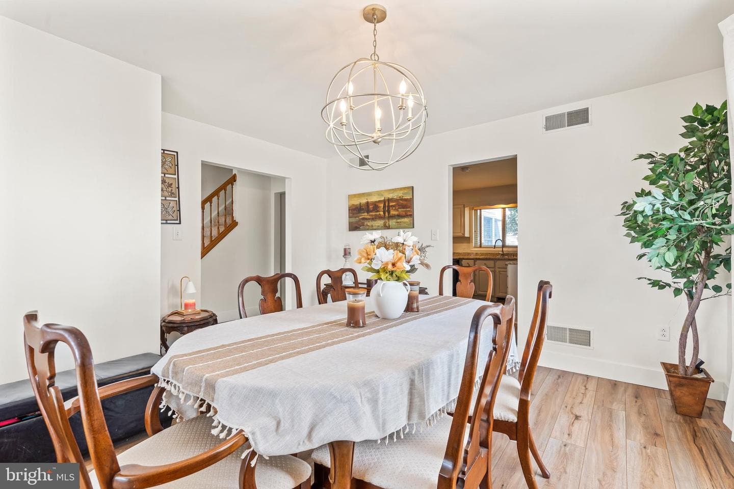 3398 Braemar Court photo 12