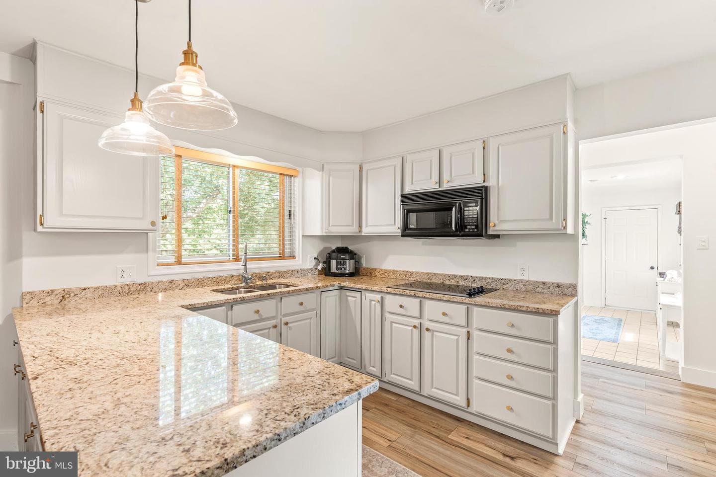 3398 Braemar Court photo 17