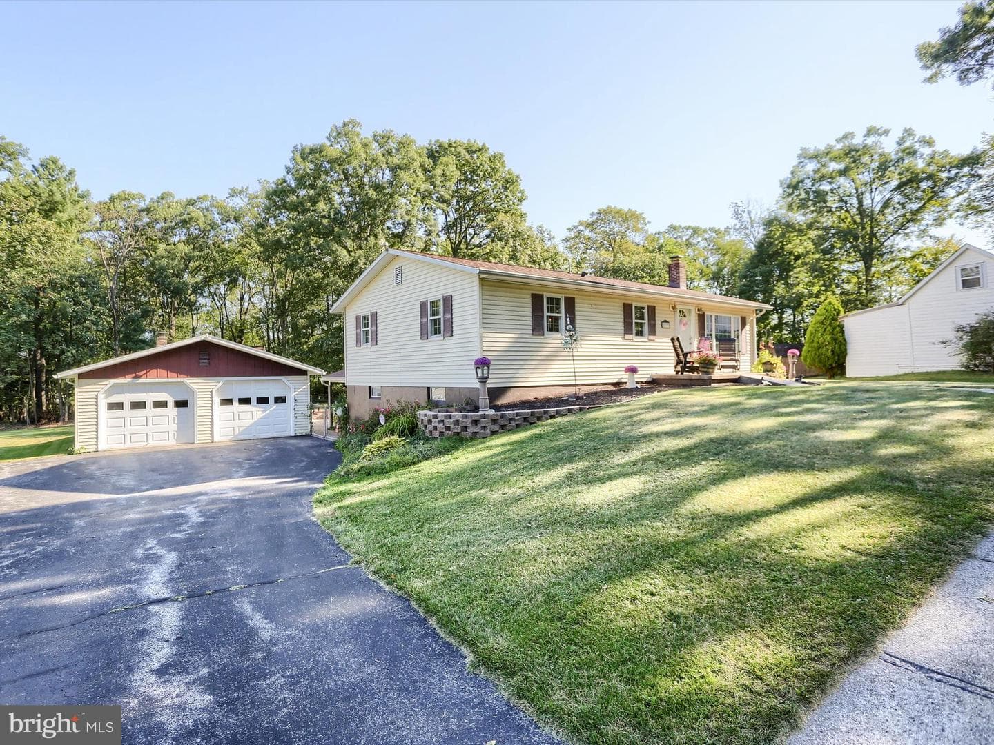 5333 Spruce Road