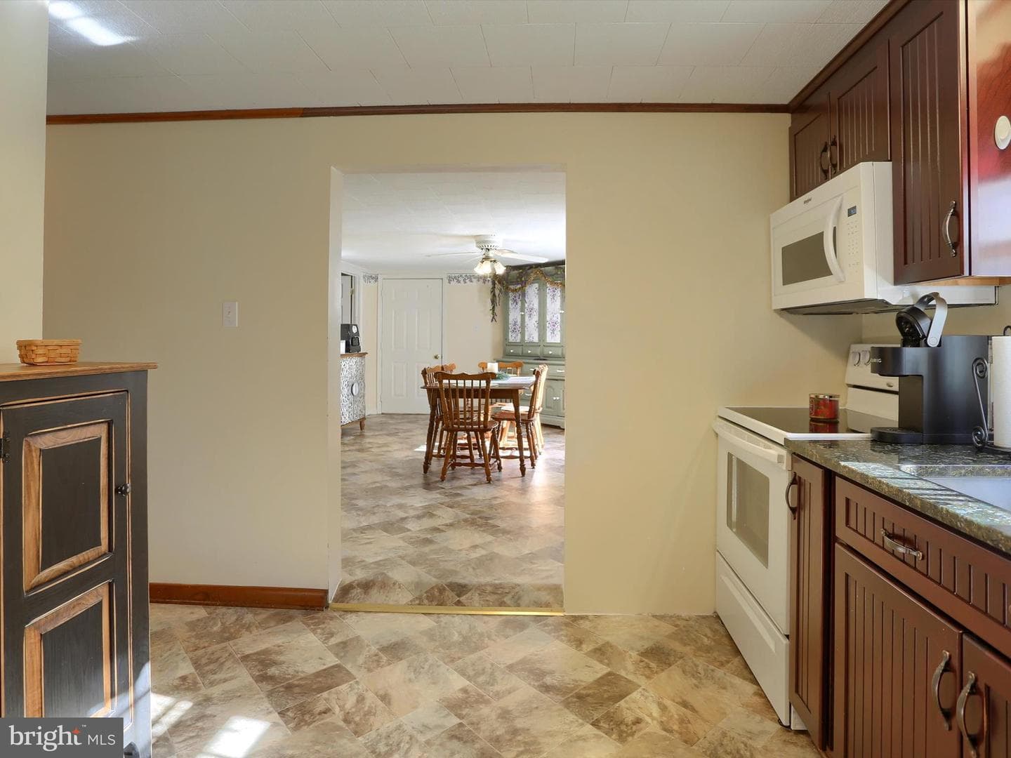 5333 Spruce Road photo 10
