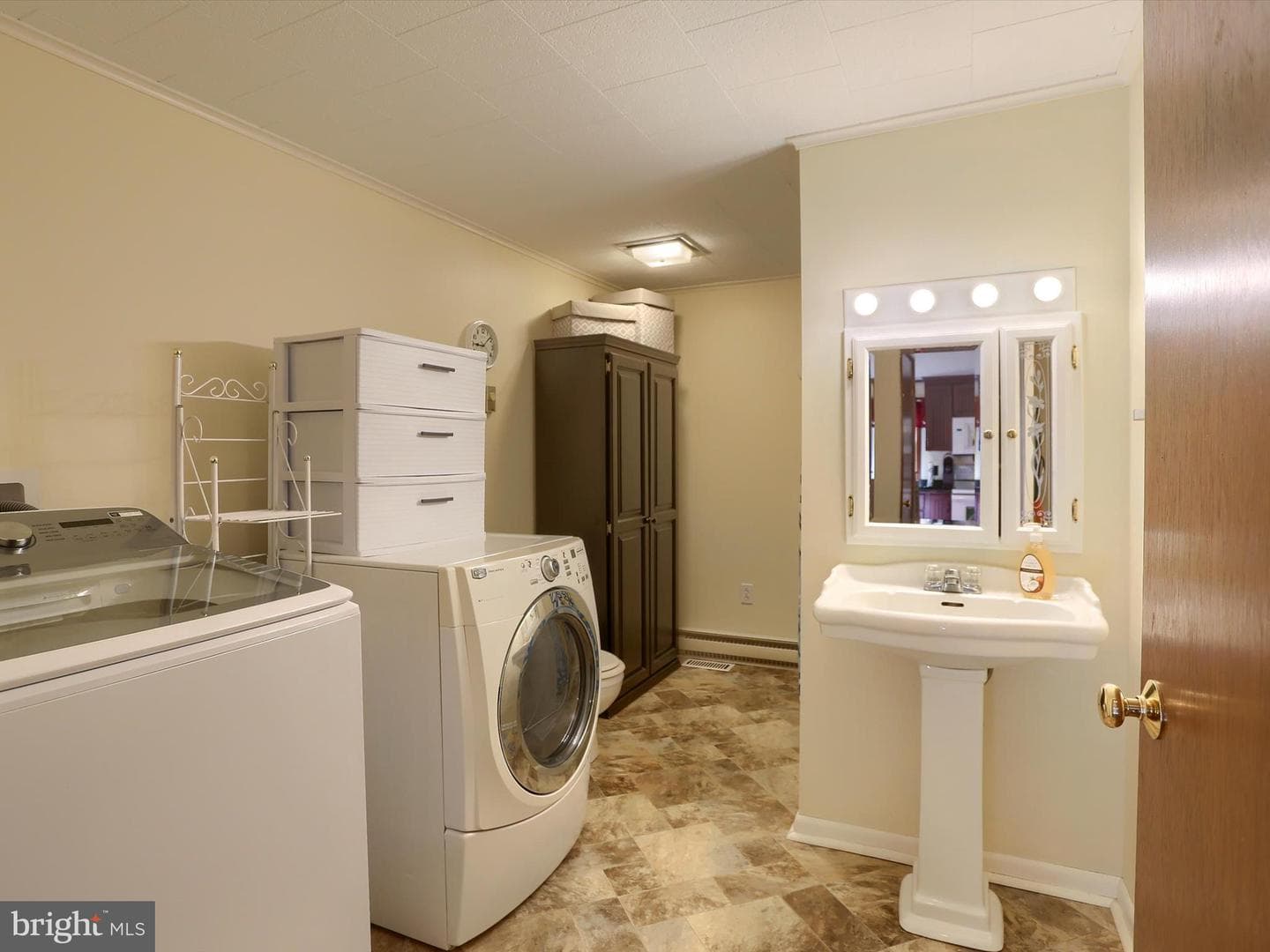 5333 Spruce Road photo 14