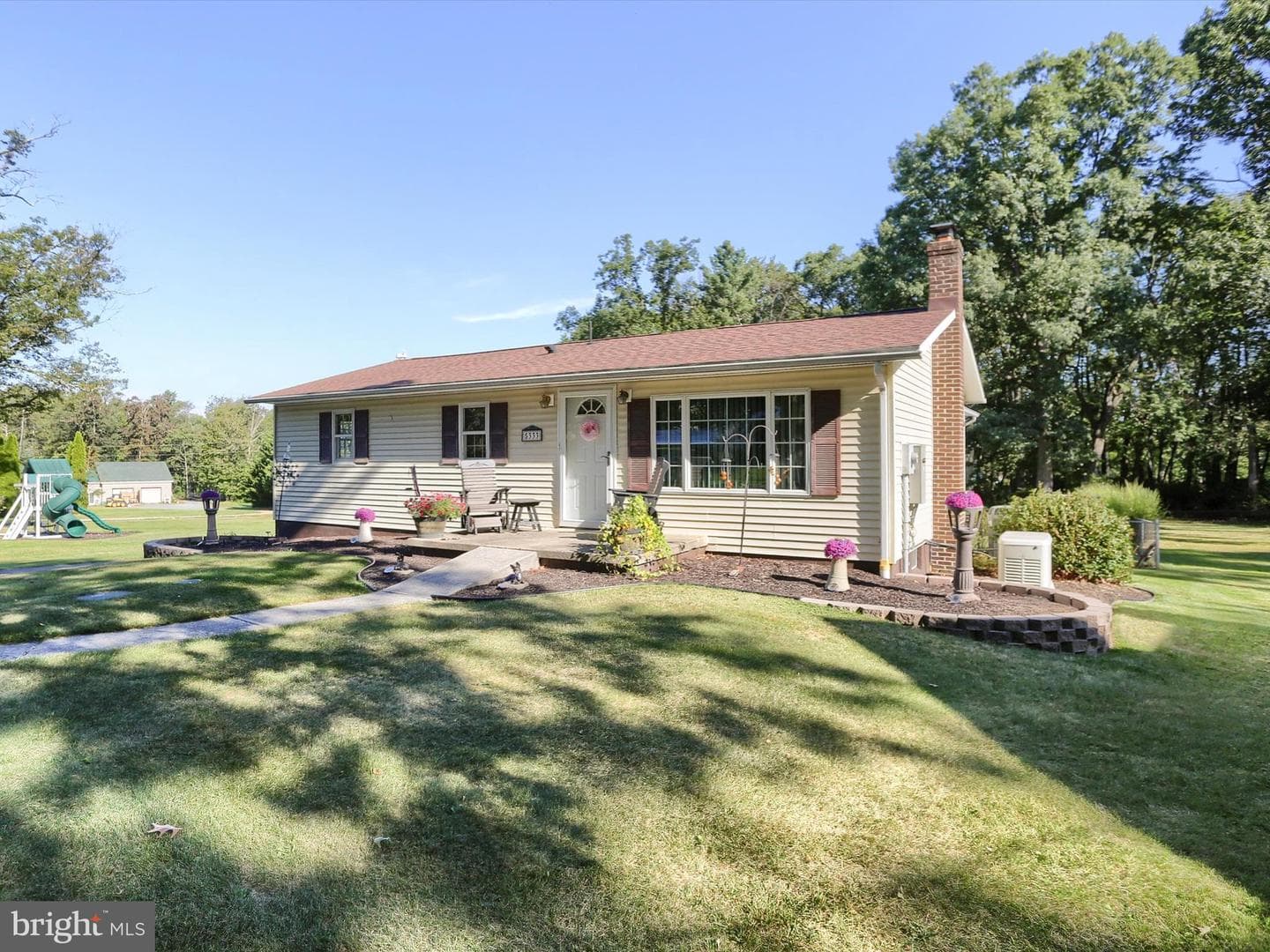 5333 Spruce Road photo 4