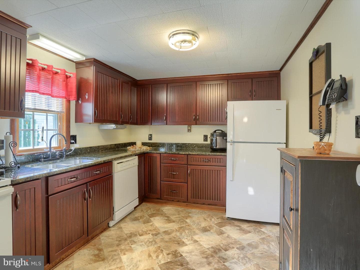 5333 Spruce Road photo 8