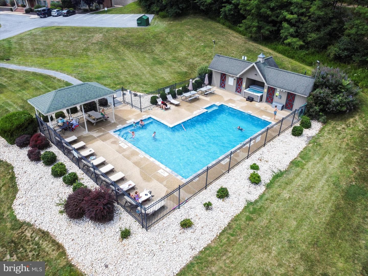 13865 Trailside Lane photo 3