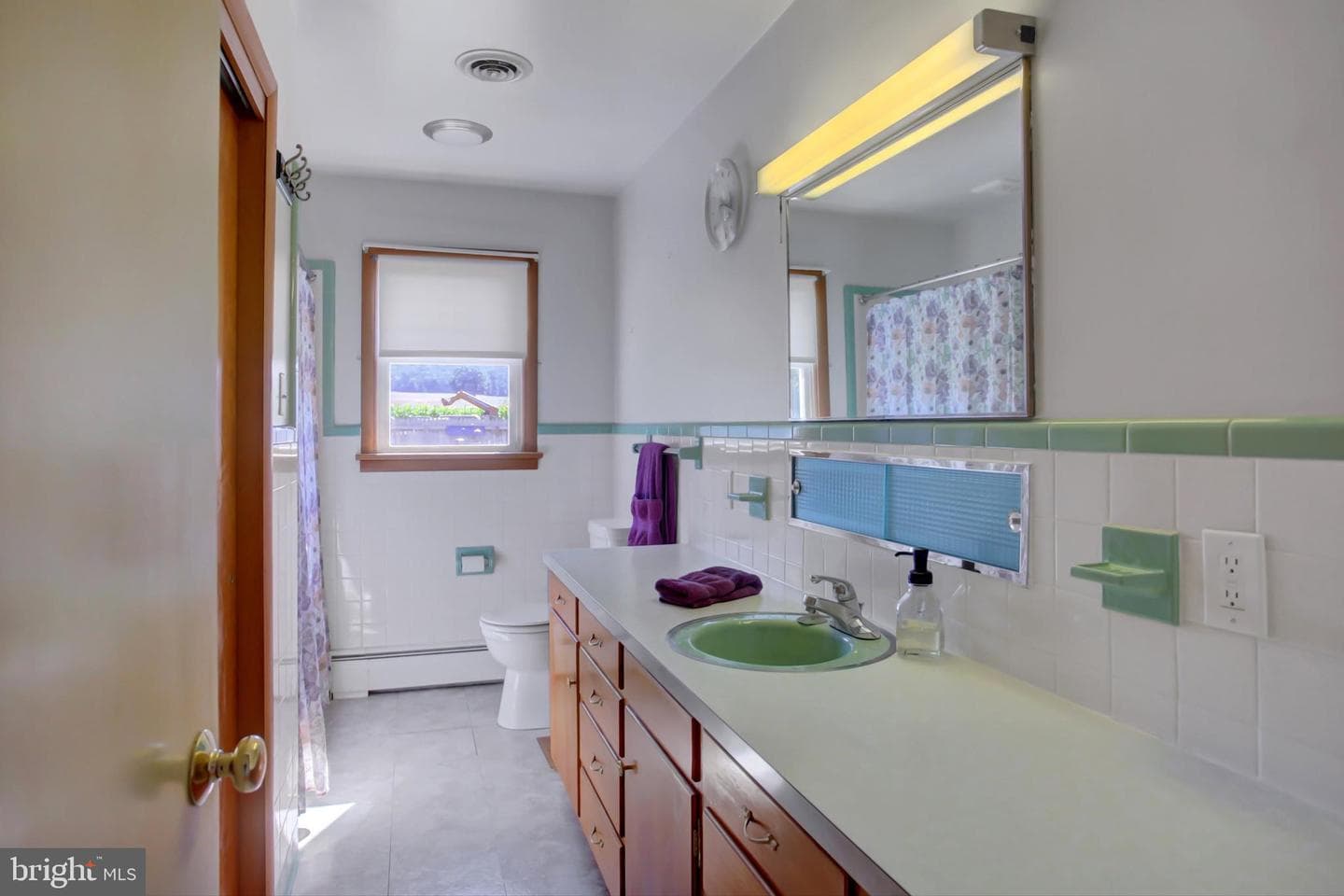 7468 Anthony Highway photo 14