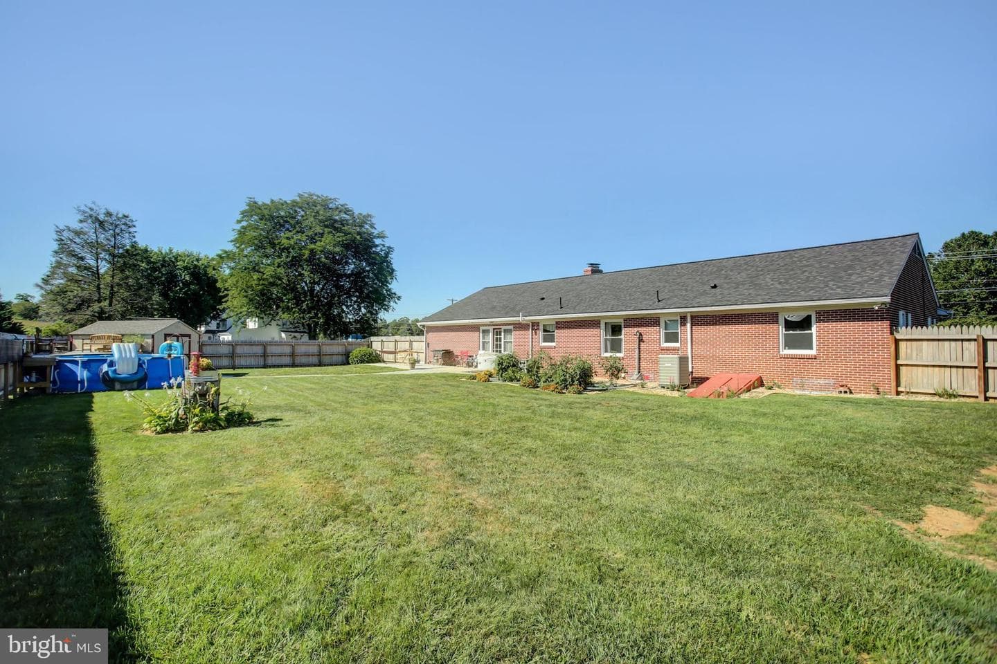 7468 Anthony Highway photo 2