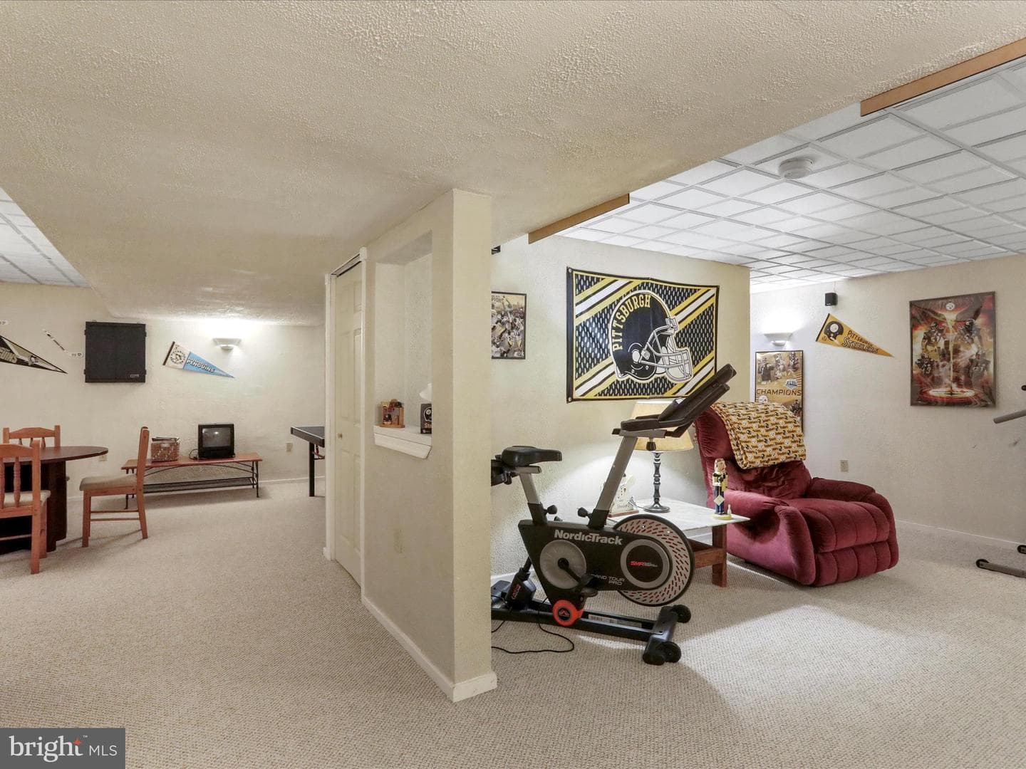 1440 Highfield Court photo 44