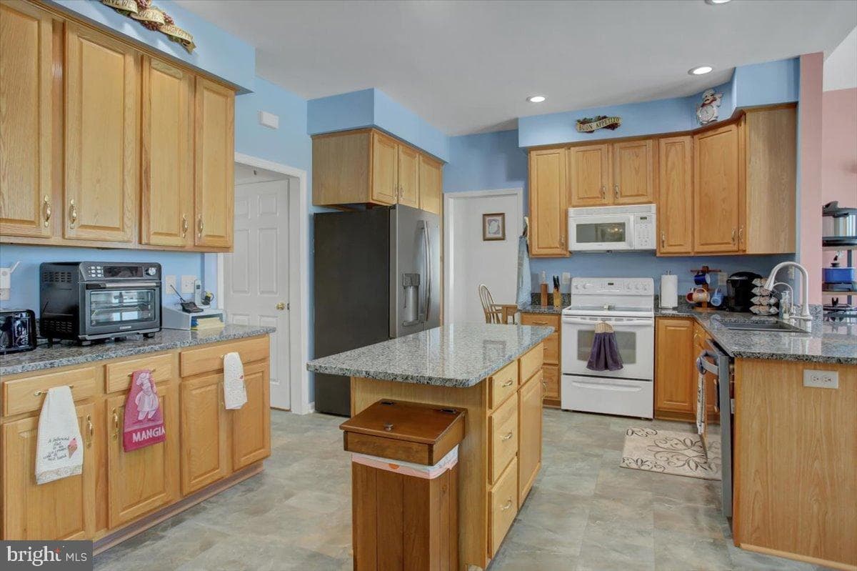 30 Parkwood Drive Drive photo 16