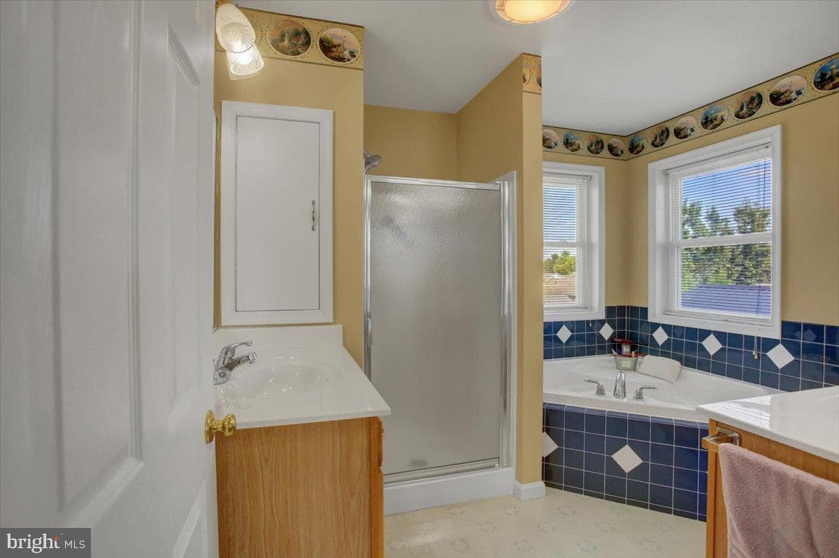 30 Parkwood Drive Drive photo 32