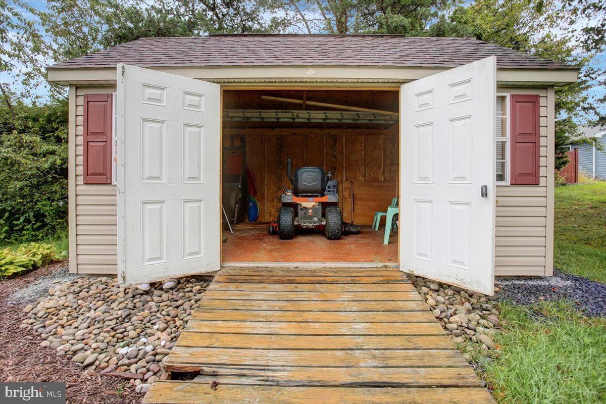 3610 Hickory Court photo 46