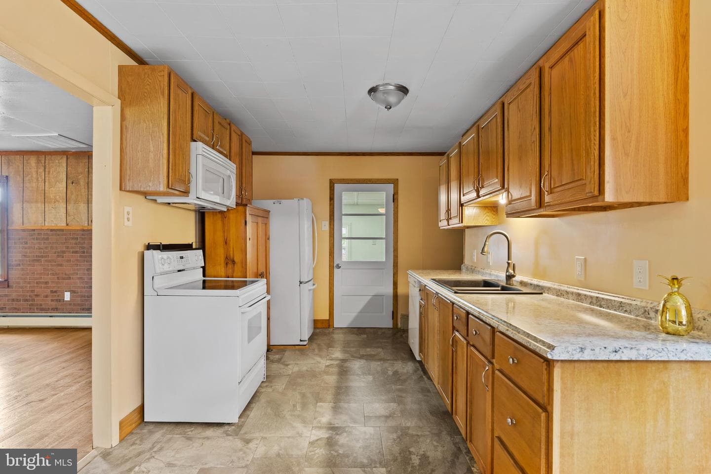 2103 Smoketown Road Road photo 21