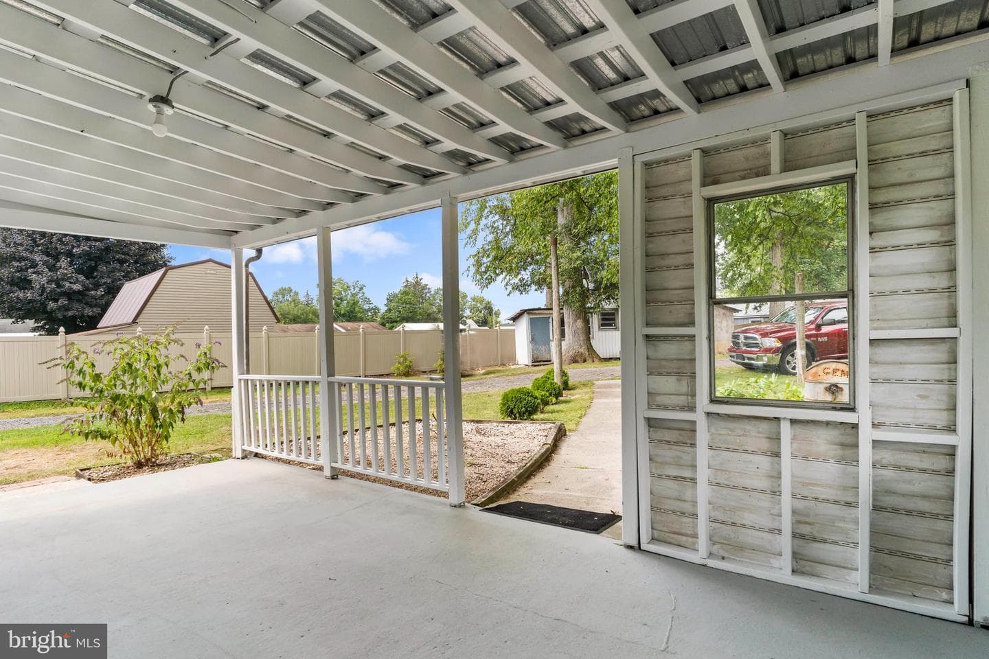 2103 Smoketown Road Road photo 28