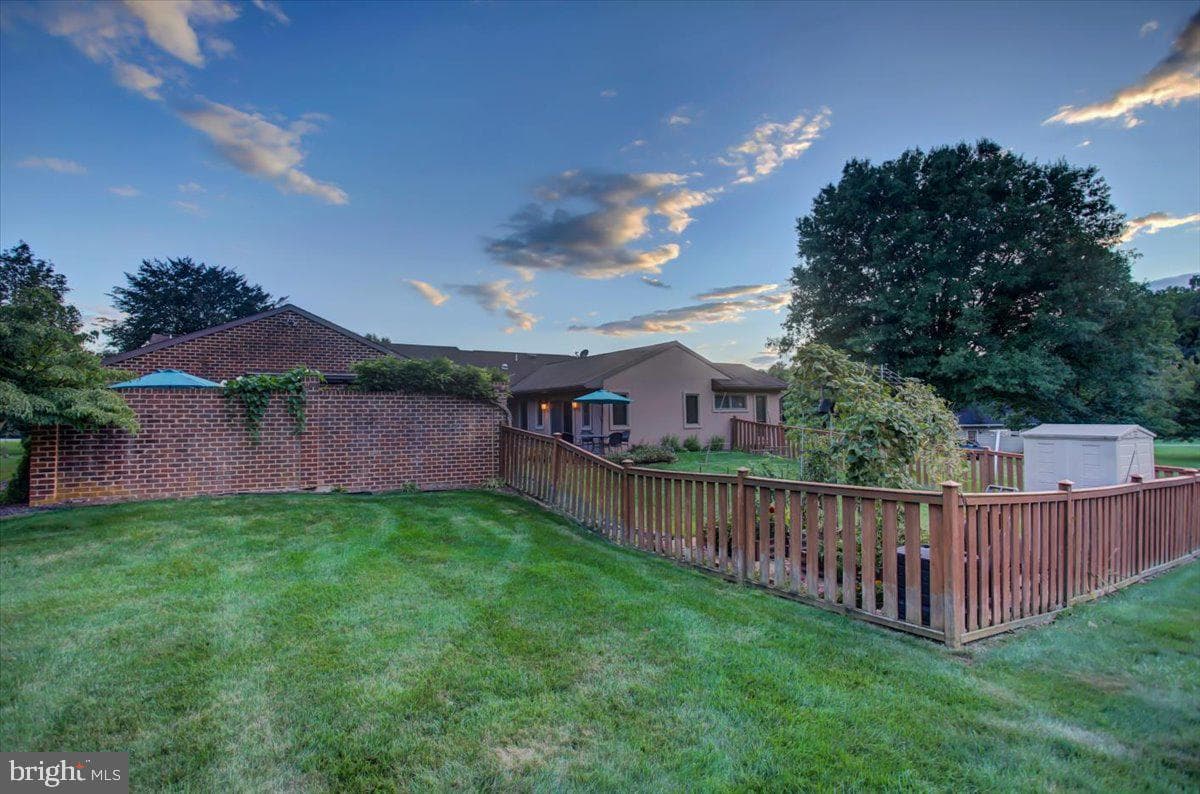 1577 Marilyn Court photo 107