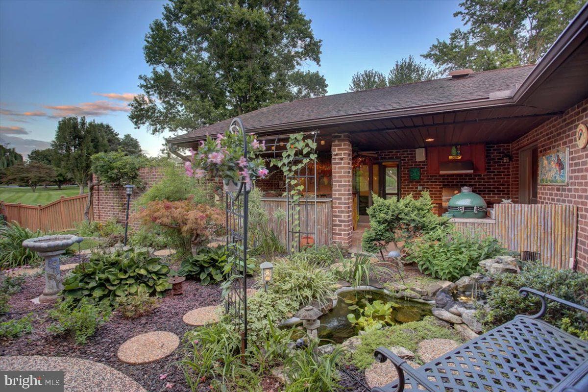 1577 Marilyn Court photo 109