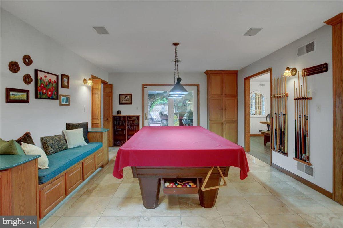 1577 Marilyn Court photo 21