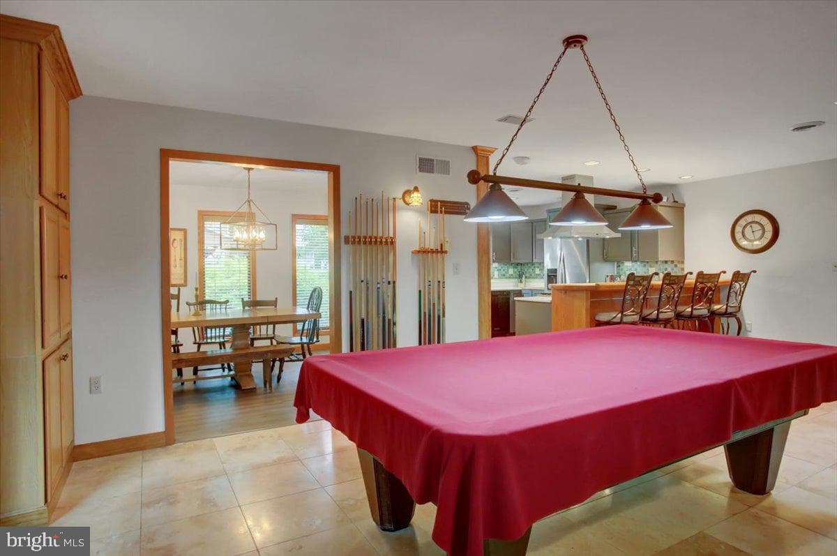 1577 Marilyn Court photo 22
