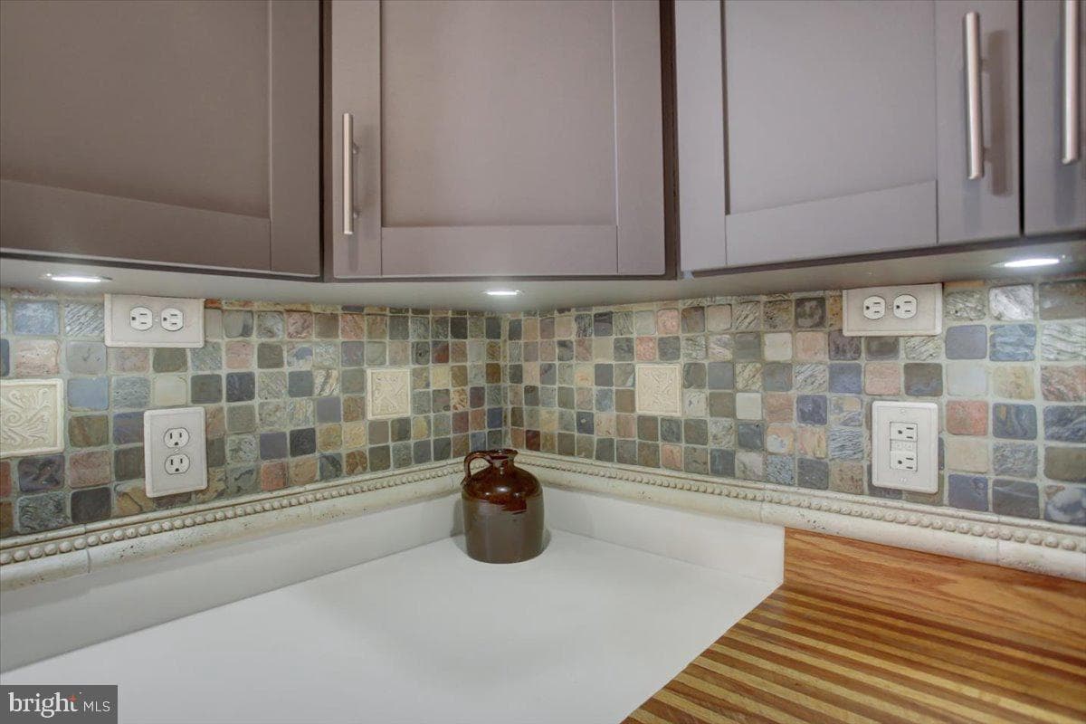 1577 Marilyn Court photo 26
