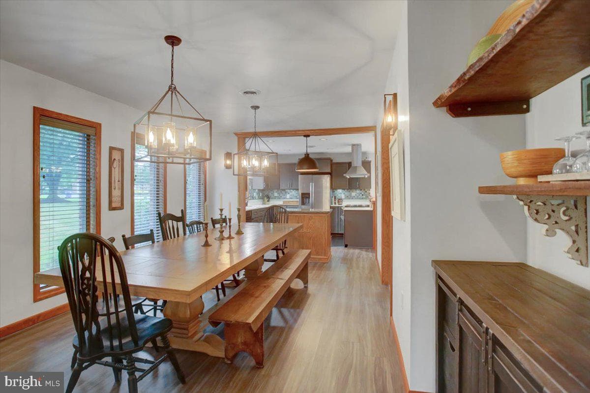 1577 Marilyn Court photo 33