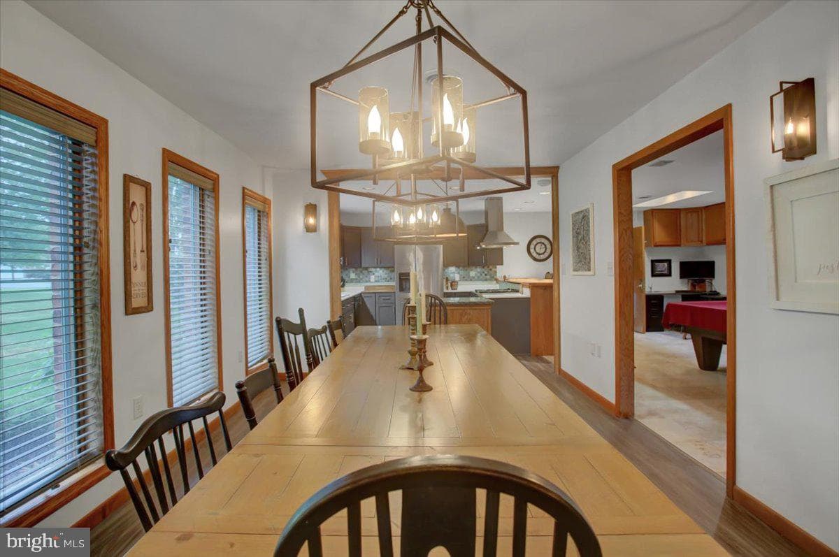 1577 Marilyn Court photo 34