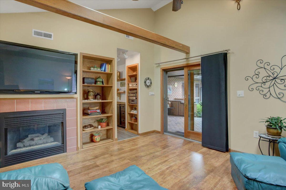 1577 Marilyn Court photo 37